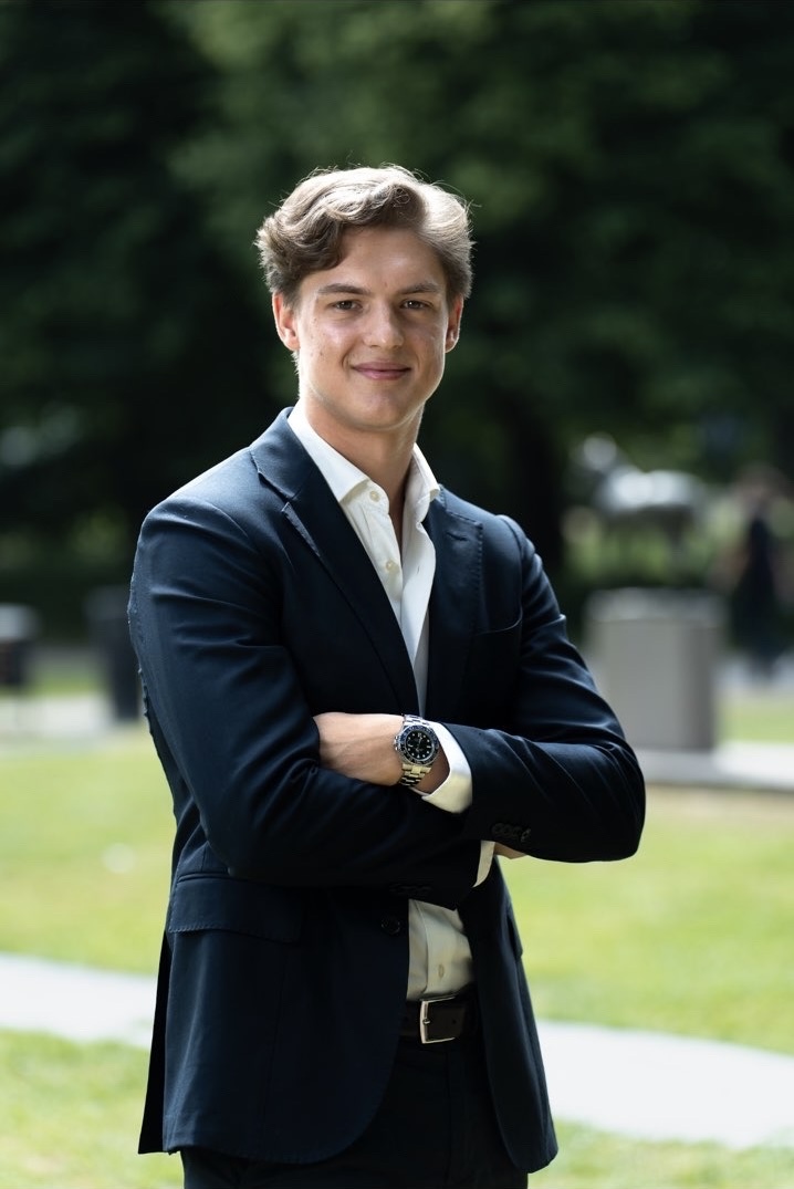 Porträtt av Liam Larnebo, VD på RevMedia AB