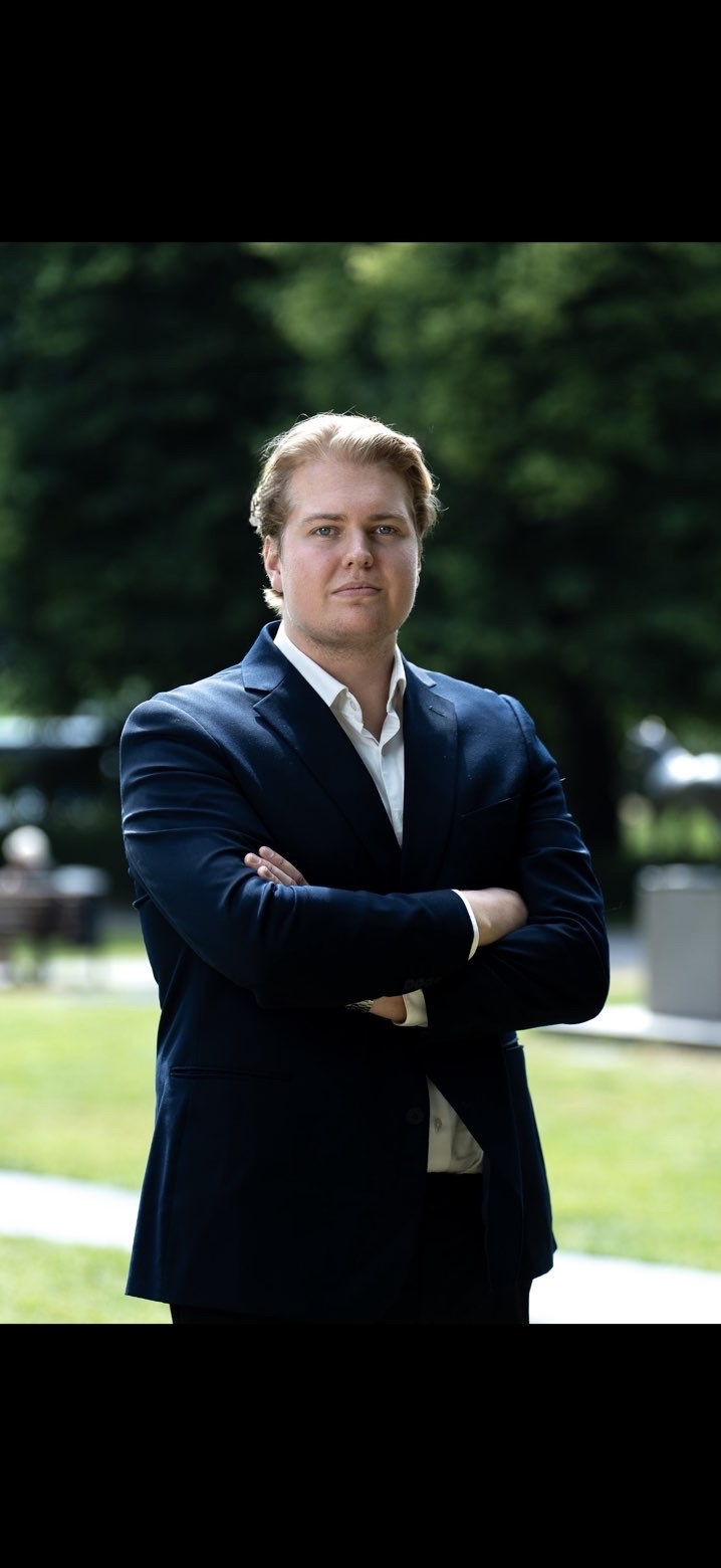 Porträtt av Oskar Porsby, Delägare på RevMedia AB
